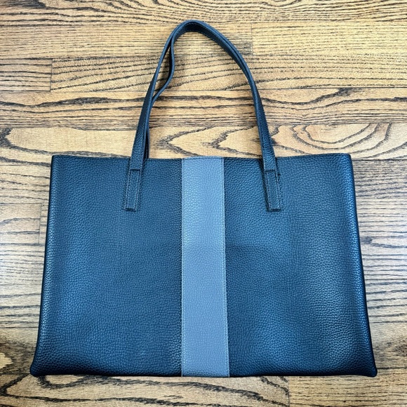 Vince Camuto luck tote - Picture 1 of 2